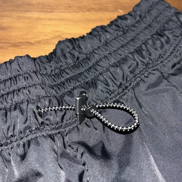 NIKE HIGH RISE SWOOSH RUNNING SHORTS - Picture 5 of 11